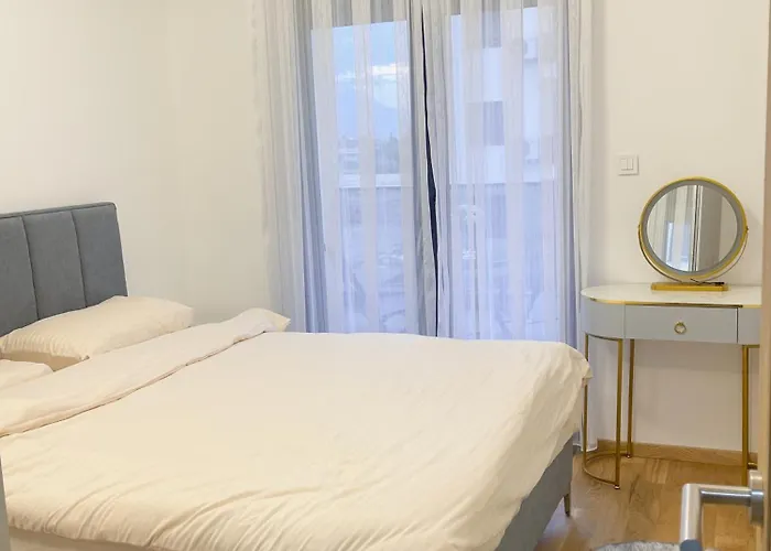 Apartment Urban Nest - New